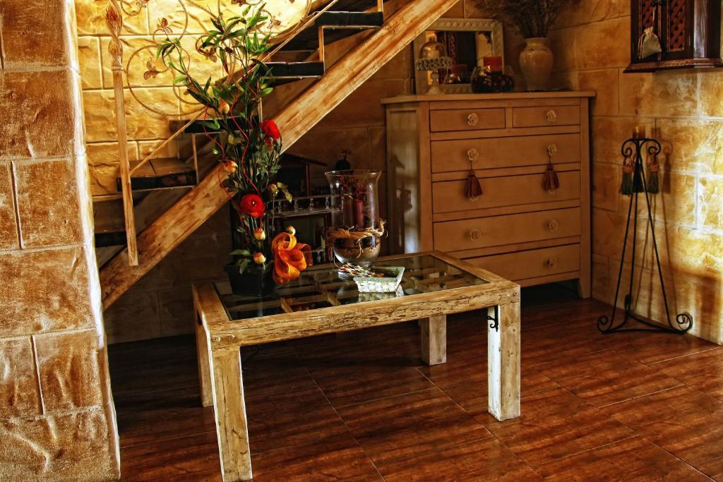 Laurel De La Reina Bed & Breakfast - Boutique La Zubia  Exteriör bild
