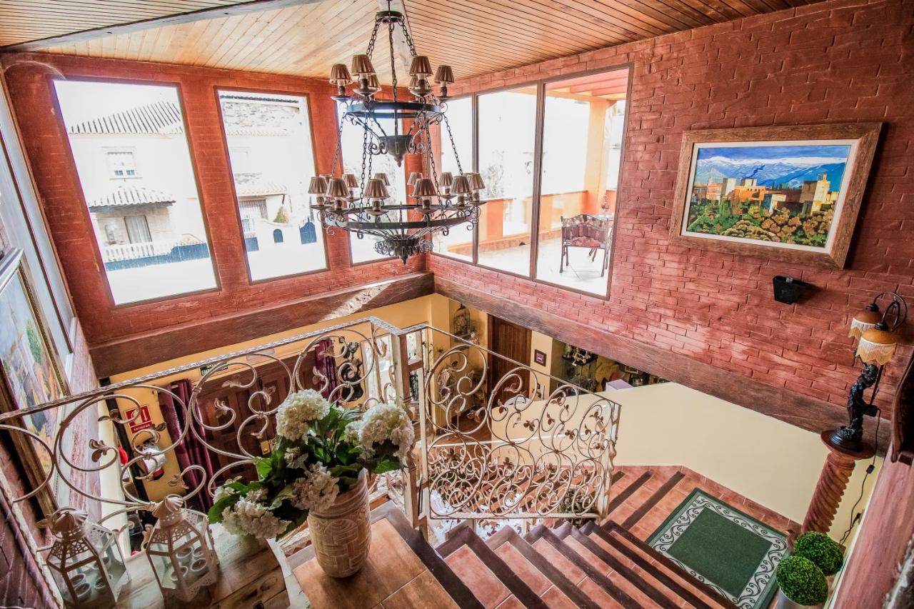 Laurel De La Reina Bed & Breakfast - Boutique La Zubia  Exteriör bild